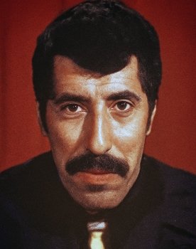 Yahia Benmabrouk as Kouider