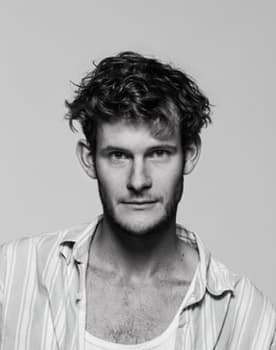 Simon Bennebjerg as Loui