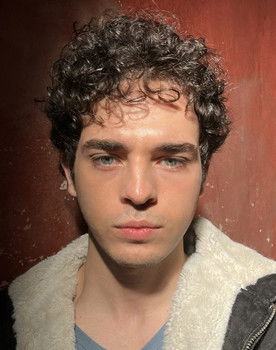 Mehmet Fatih Obuz as Murat