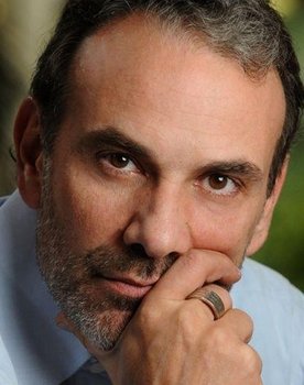 Marco Ricca as 1º Cangaceiro