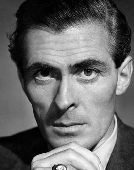 Edward Underdown as Max Taylor