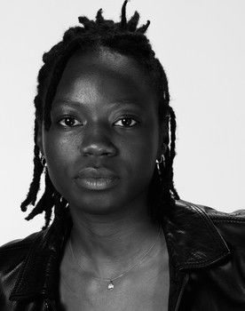 Sadia Kossangue as Joanna