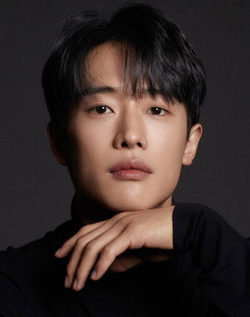 Choi Woo-jin as Patrolman Park