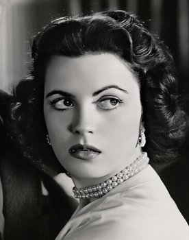 Faith Domergue as Bella Francesi