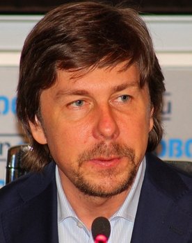 Andrey Fomin as Andrei