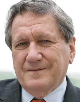 Richard Holbrooke as Self