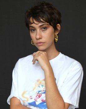Greta Fernández as Greta
