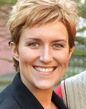 Lisbeth Janniche as Vært