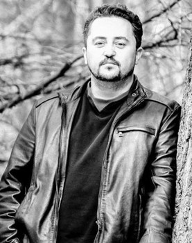 Mario Radovinkovic as Secret police agent