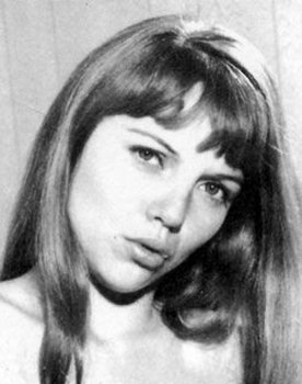 Michelle Angelo as Psychedelic Dancer (uncredited)