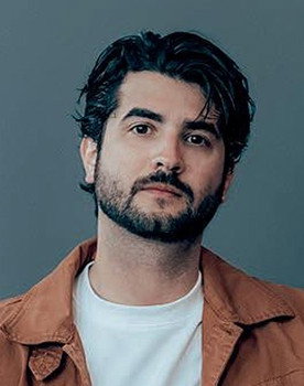 Juan González as Enrique