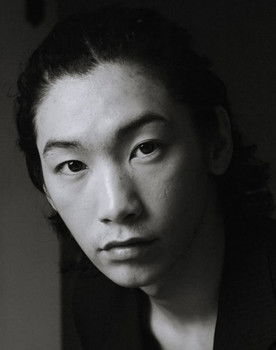 Olzhas Kalgapbar as Sultan