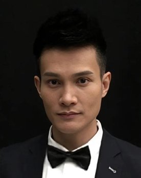 Ho Chun-Hin as SCB officer