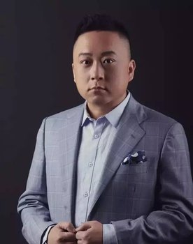 Zhang Muye as 大熊