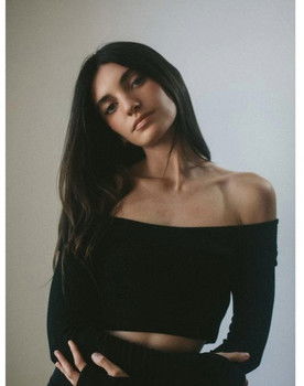 Caroline Knight as Ashley