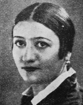 Tamara Oganezova as Wanda, prostitute
