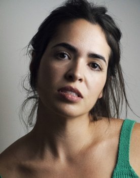 Alba Recondo as Isabel II.