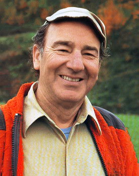 Bill Peascod as Self