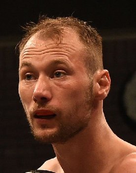 Liam Davies vs. Ionut Baluta