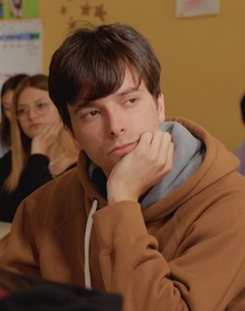 Alessio Casarin as Andrea