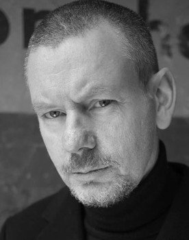 The Girl in the Picture