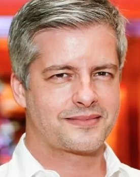 Victor Chaves