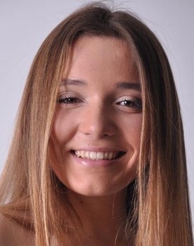 Mariana Fonseca as 