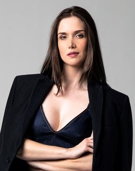 Gabi Spaciari as Alex