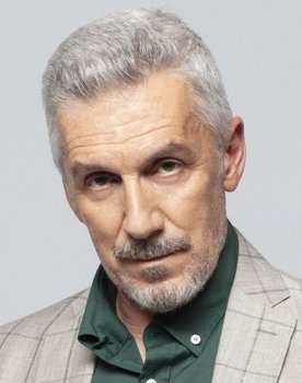 Aris Lebessopoulos as Στέφανος
