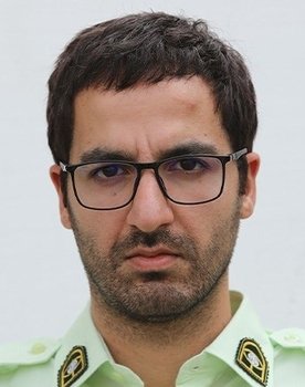 Pasha Jamali as Asghar Asghari