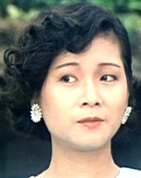 Isabella Wong as Chi Ying-Ying