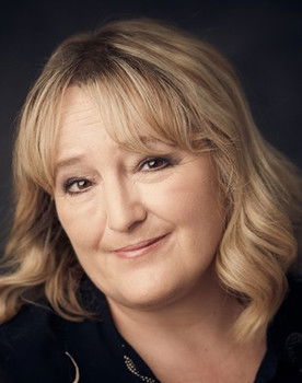 Sera Cracroft as Mam