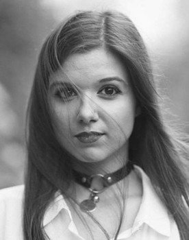 Gabriela Marramaque as Eva