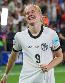 Sjoeke Nüsken