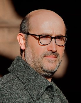 Javier Cámara as Maxi