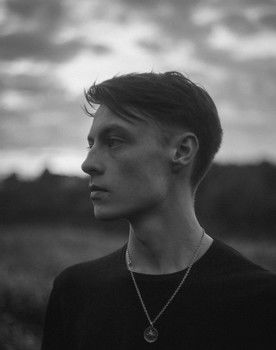 Kyllian Deninotti as The Lost Boy