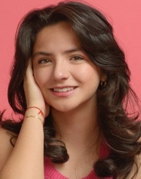 Annie Cabello as Valeria Ontiveros
