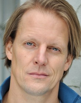 Peter Eberst as Duitse Soldaat 2