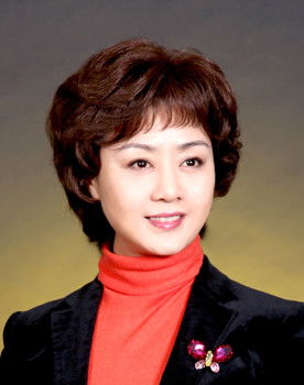 Shengsu Li as 穆桂英