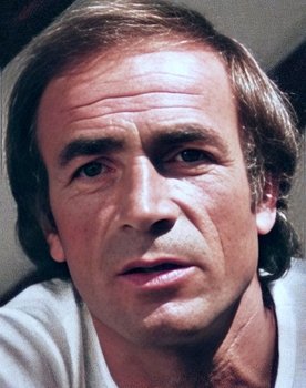 Venantino Venantini as Karl Bauer