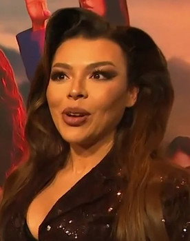 Daniëlle Balk as Self