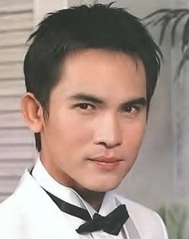 Swiss Petvisetsiri as Phichet