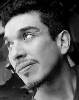 Francisco Moyano Mendoza as El Acechador Nocturno