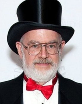 Barry Hansen as Cashier, Dancer, Technician