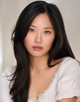 Sarah Quinn Lee as Lisa