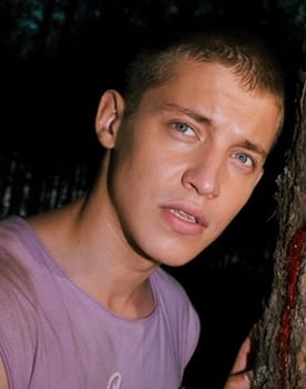 Sebastian Dela as Kuba
