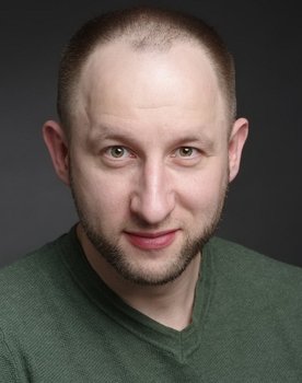 Denis Bondarkov as водитель Олеси