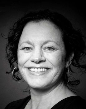 Marianne Mørk Larsen as Hyttenabo 1