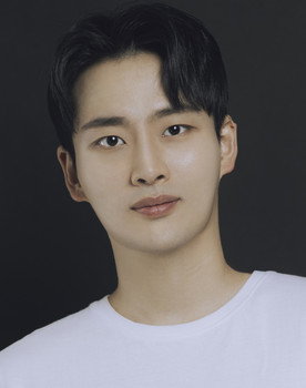 경찬 as Jung Tae-hoon