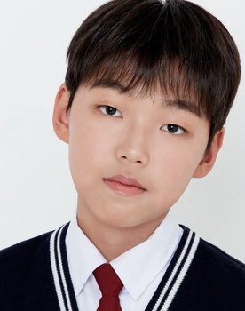 Lee Joo-young as Young Wang Gyeong-tae